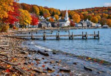 Door County 赏枫什么时候去?威斯康星半岛秋色、灯塔与传统鱼宴全攻略-美国通