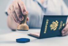 庇护 pending 期间被 ICE 拦下:随身带什么文件?A-number 和 receipt 的作用-美国通