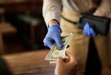小费收入 2026 真能抵税了?No Tax on Tips 新政一次讲清-美国通