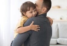 寿险受益人是未成年子女,钱到底谁管?-美国通