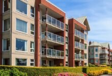 Condo vs Townhouse vs 独栋:HOA 差 3 倍,10 年持有成本对比-美国通