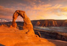 拱门(Arches)Delicate Arch 日落徒步:3 英里往返、停车位几点到与机位选择-美国通