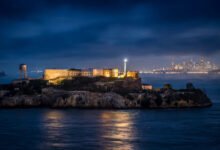 旧金山恶魔岛夜游值得去吗?日游夜游二选一、Pier 33 登船与中文语音导览-美国通