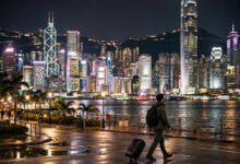 香港银行账户开户全攻略:赴港开户、见证开户与中转汇款实操-美国通