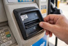 加油站盗刷器 Skimmer:插卡前 3 秒检查,保住你的借记卡-美国通