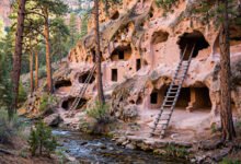 Bandelier 班德利尔:悬崖洞居遗址徒步,半日游怎么安排-美国通