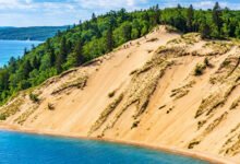 Traverse City 特拉弗斯城:樱桃节+睡熊沙丘,密歇根湖畔度假-美国通