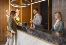 酒店取消政策:免费取消截止时间+no-show 扣费,预订前必看-美国通
